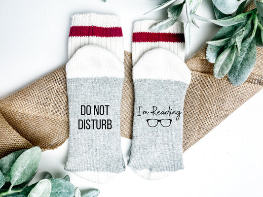 DND I'M READING SOCKS