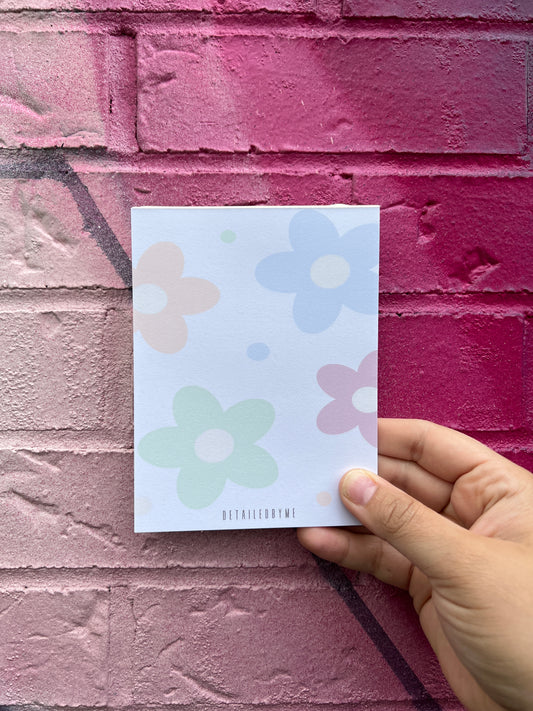 RETRO FLOWER NOTEPAD